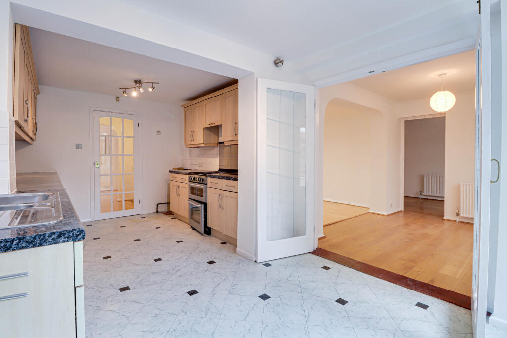 Additional image 10 of Tippendell Lane, Chiswell Green, St Albans, AL2