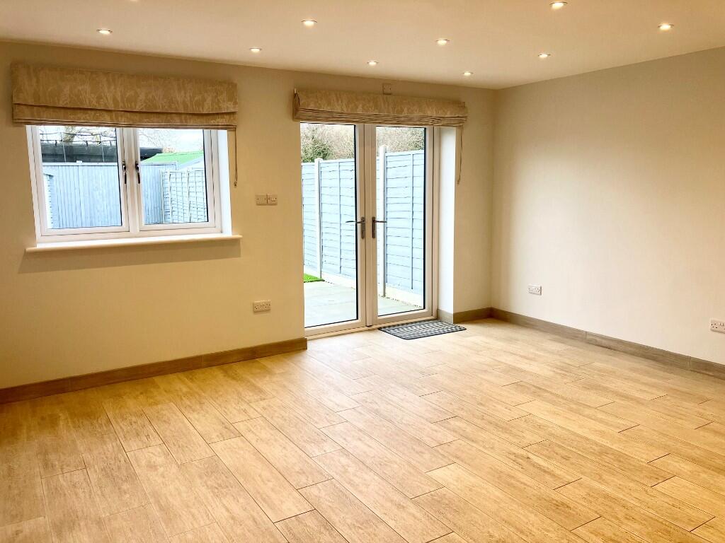 Additional image 9 of Oaklands Lane, St. Albans, Hertfordshire, AL4 0HS