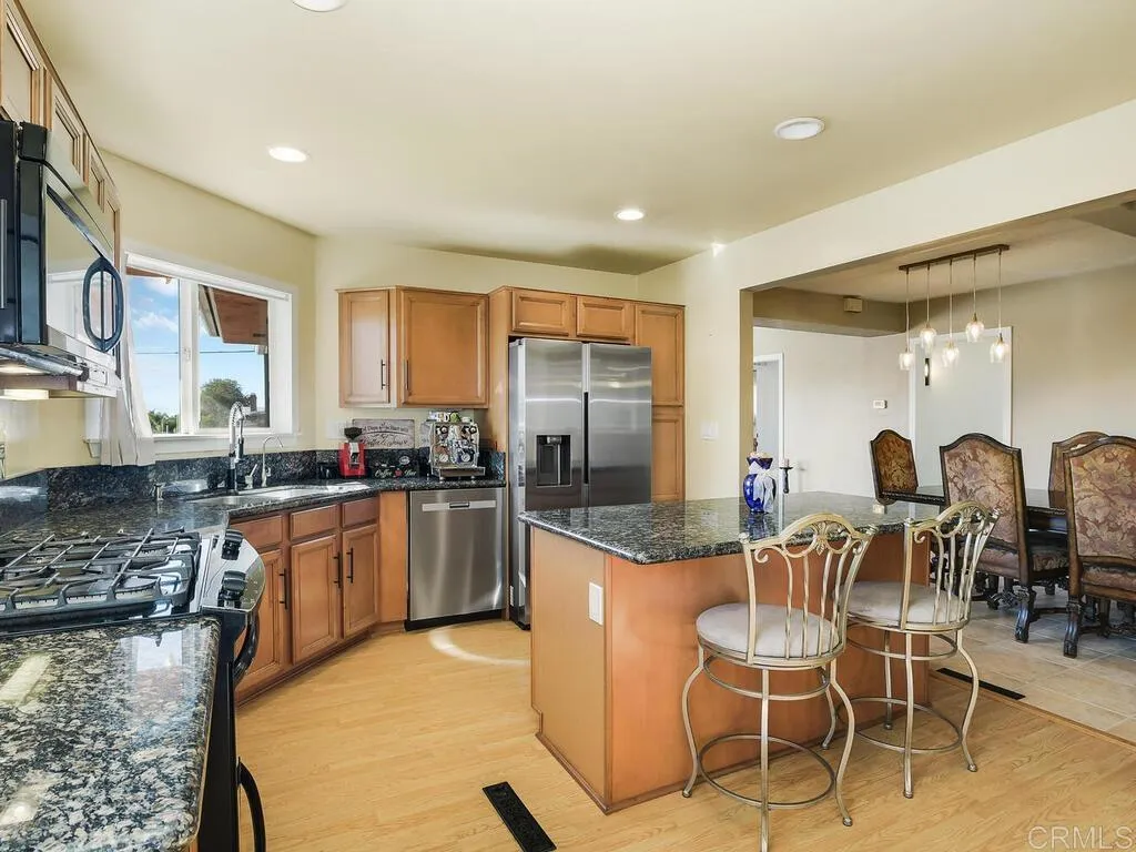 Additional image 83 of 511 Hilltop Dr, Chula Vista, CA 91910