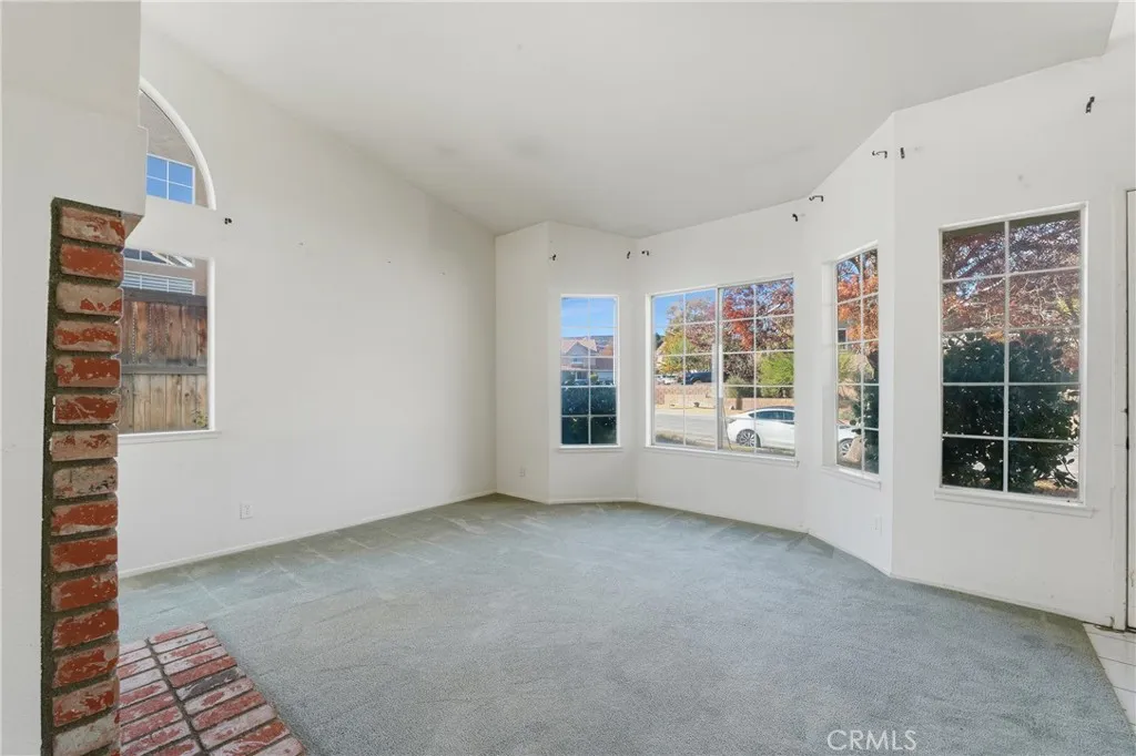 Additional image 3 of 39364 Harvard Ln, Palmdale, CA 93551