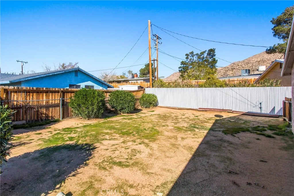 Additional image 61 of 16422 Tolowa Rd, Apple Valley, CA 92307