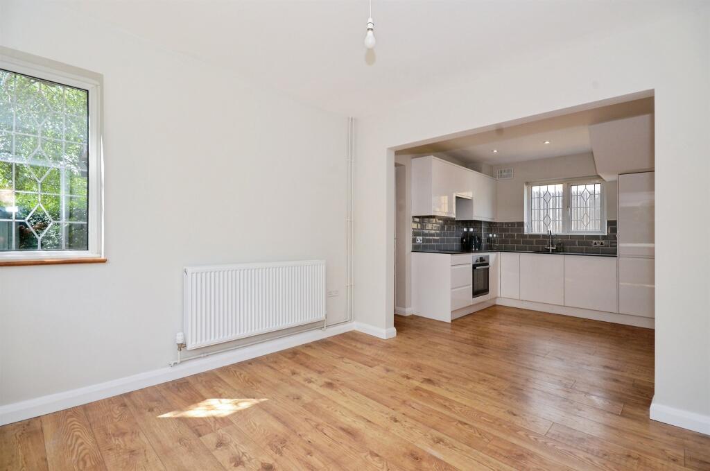 Additional image 3 of Fulmore Close, Harpenden