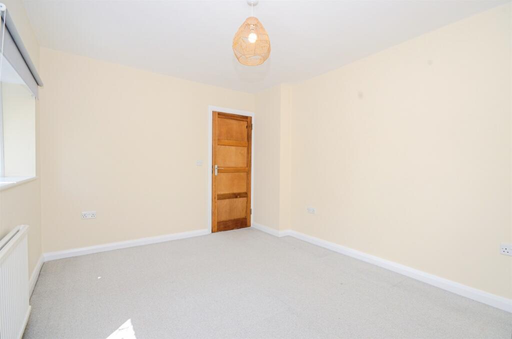 Additional image 9 of Fulmore Close, Harpenden