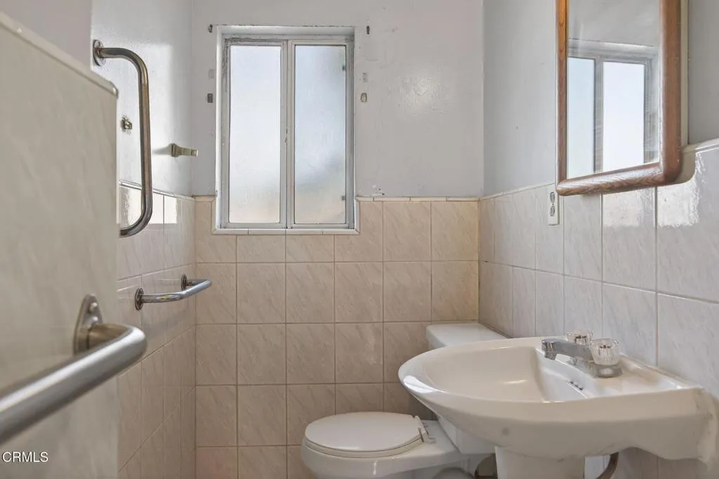 Additional image 9 of 236 E Poplar Street, Oxnard, CA 93033