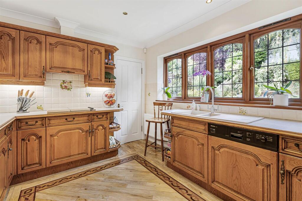 Additional image 4 of Robbery Bottom Lane, Welwyn