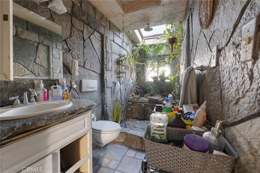 Additional image 11 of 15157 Covello Street, Van Nuys, CA 91405