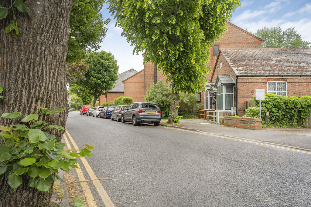 Additional image 12 of Chatsworth Court, Granville Road, St. Albans, Hertfordshire