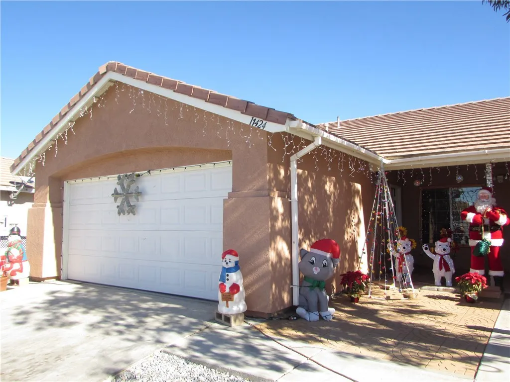 Additional image 77 of 11424 Dartmouth Court, Adelanto, CA 92301