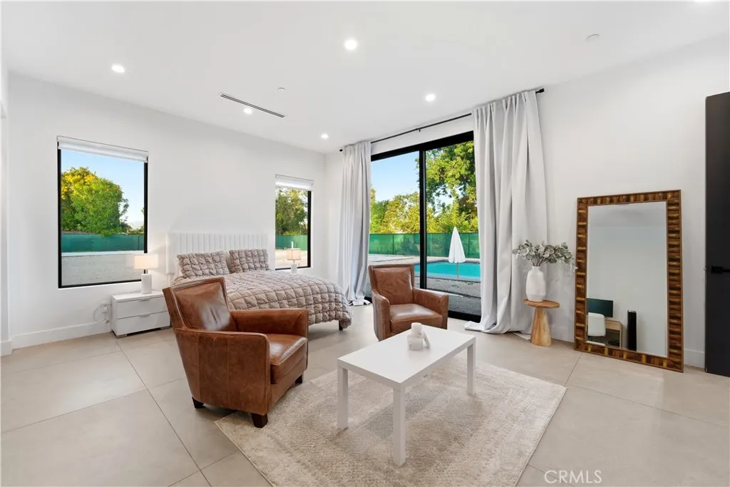 Additional image 27 of 23227 Burbank Boulevard, Woodland Hills, CA 91367