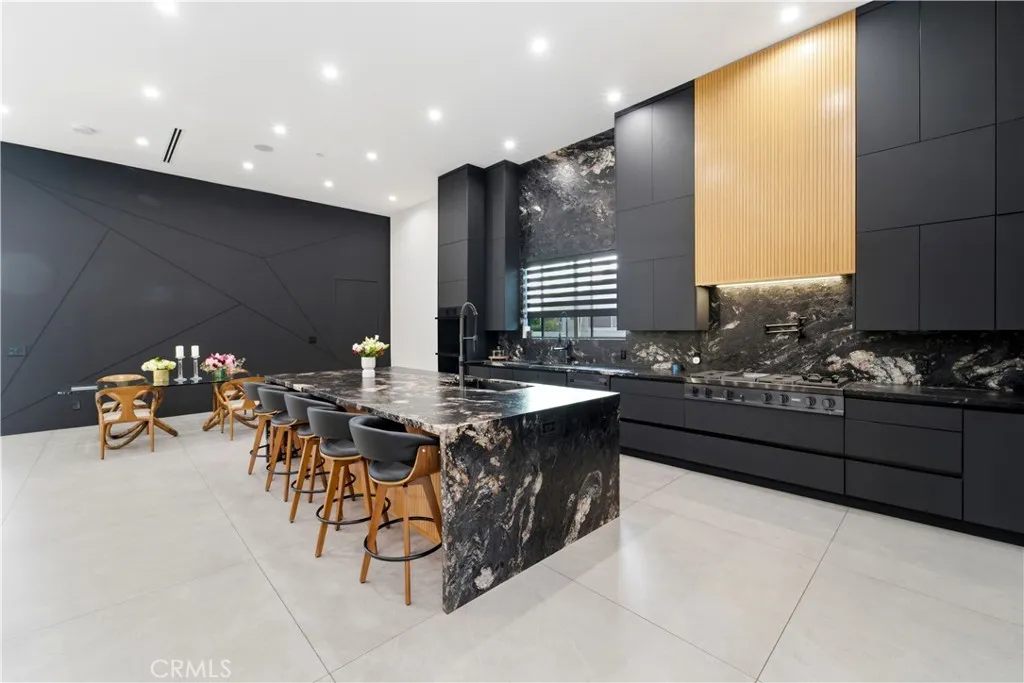 Additional image 7 of 23227 Burbank Boulevard, Woodland Hills, CA 91367