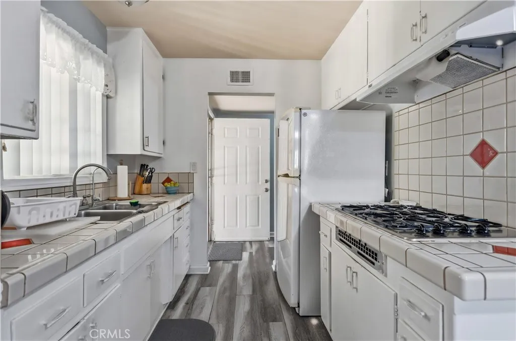 Additional image 7 of 11474 Gladstone, Sylmar, CA 91342