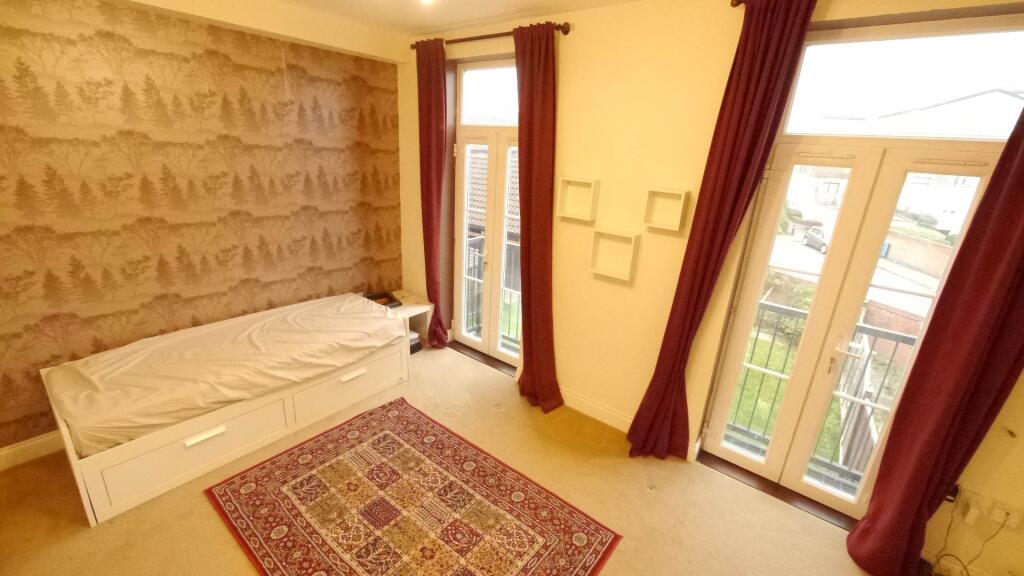 Additional image 13 of Dragon Road, Hatfield