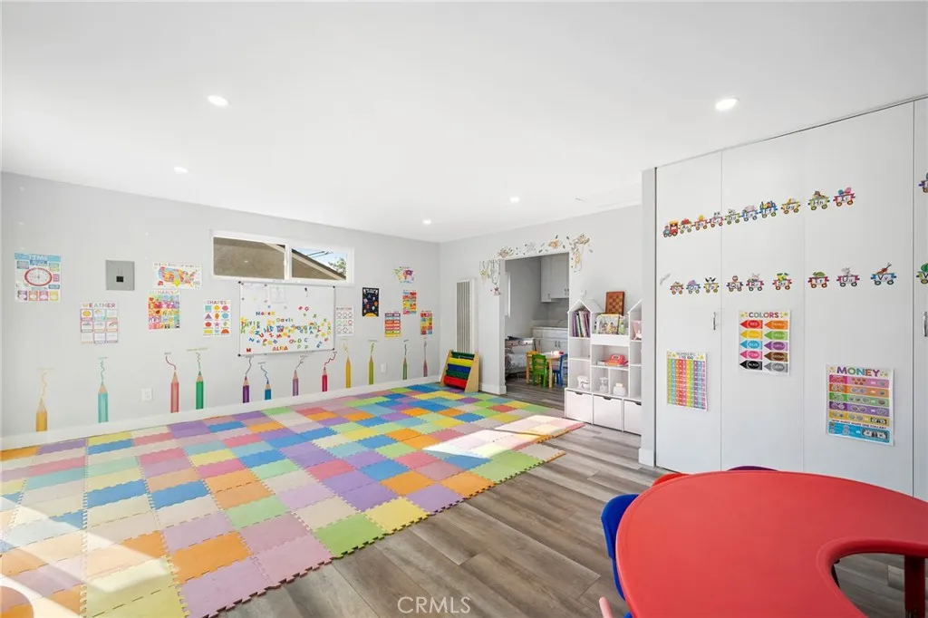 Additional image 79 of 505 Cambridge Drive, Burbank, CA 91504