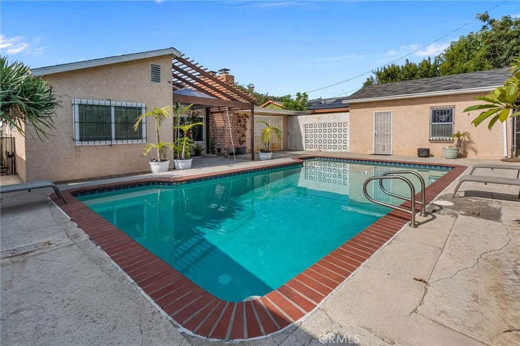 Additional image 44 of 10624 S 6th Ave, Inglewood, CA 90303