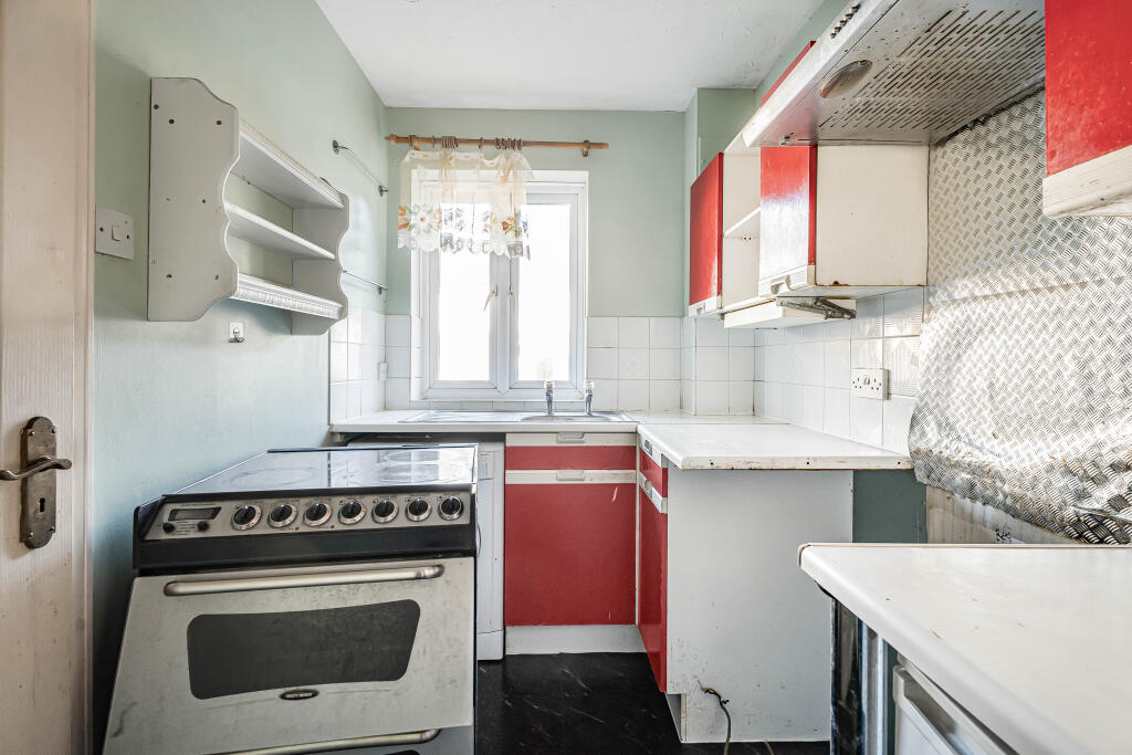 Additional image 4 of Walsingham Close, Hatfield, AL10