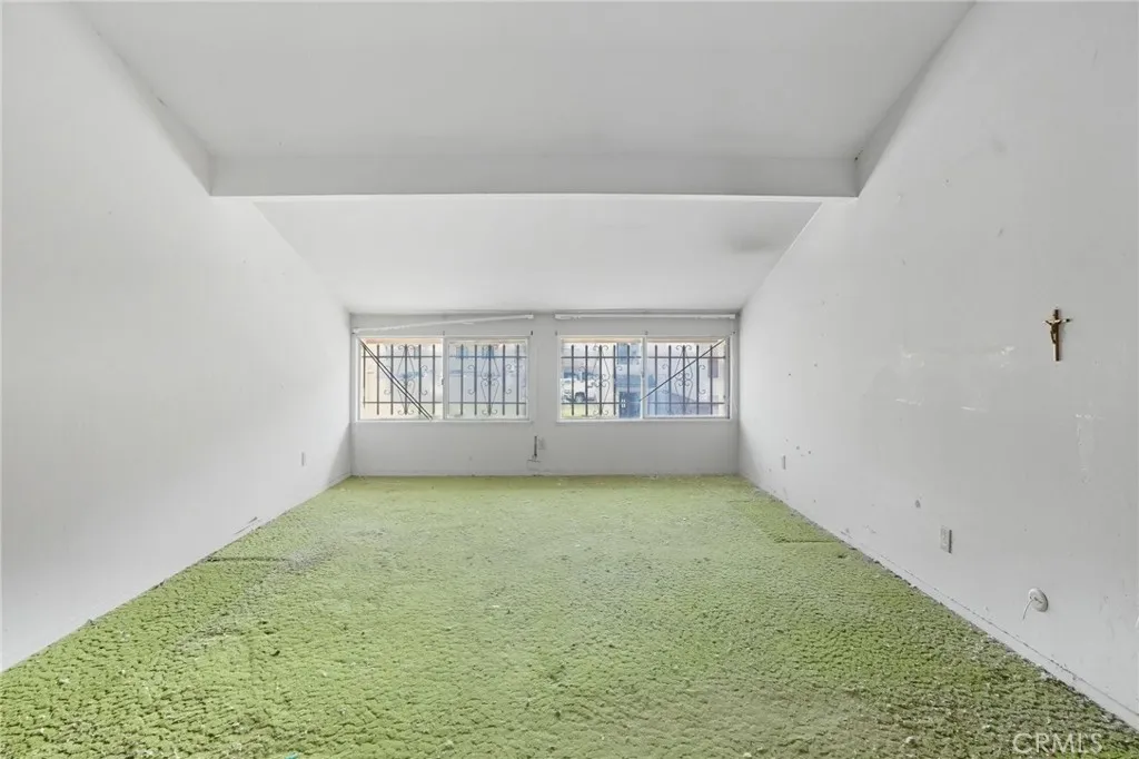 Additional image 6 of 933 Acosta Plz Unit 35, Salinas, CA 93905