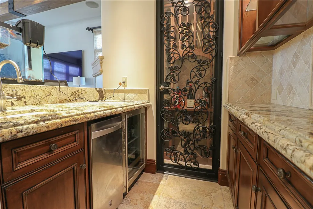 Additional image 9 of 1119 Pine St, Huntington Beach, CA 92648