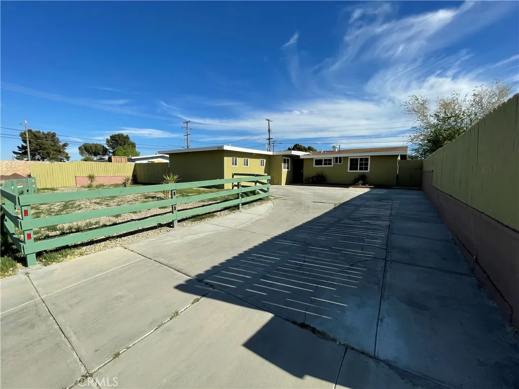 Additional image 64 of 2010 W Lumber St, Lancaster, CA 93536