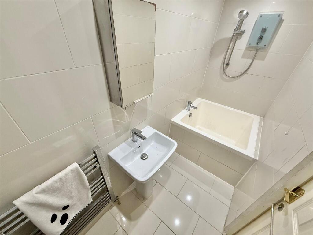 Additional image 7 of James Court, High Street, Markyate