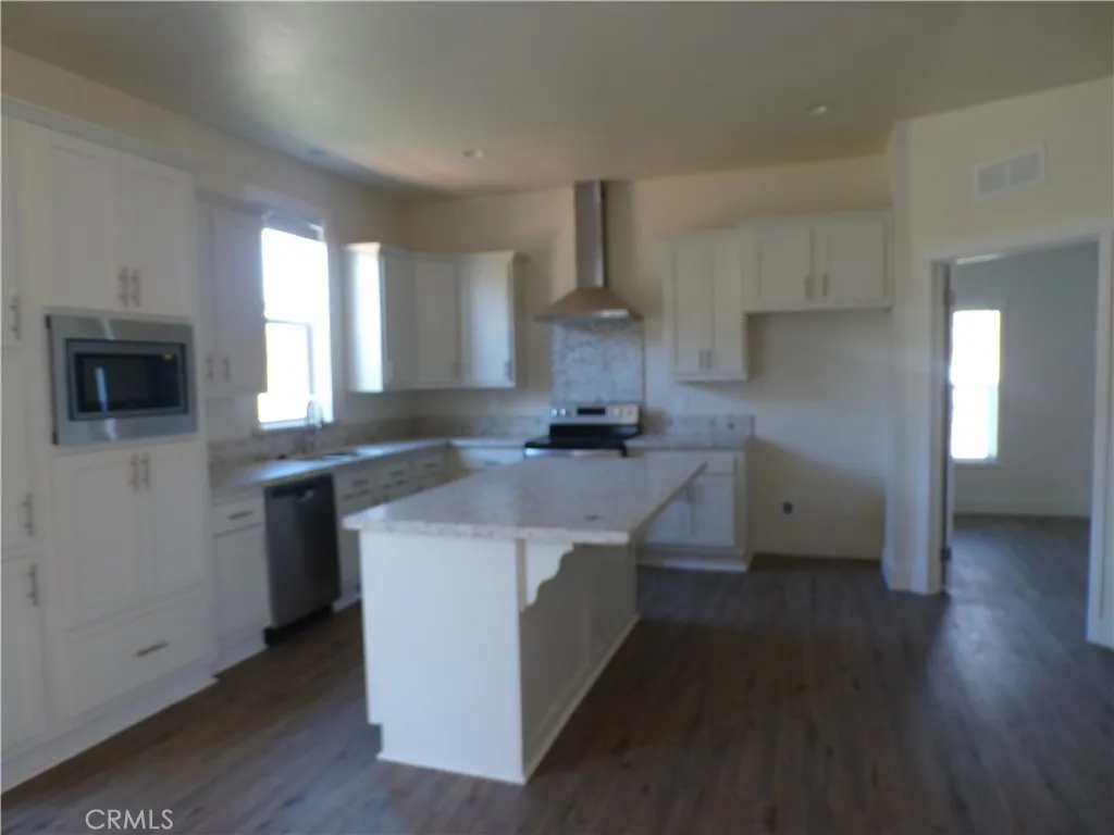 Additional image 23 of 21305 Stewart St, Middletown, CA 95461