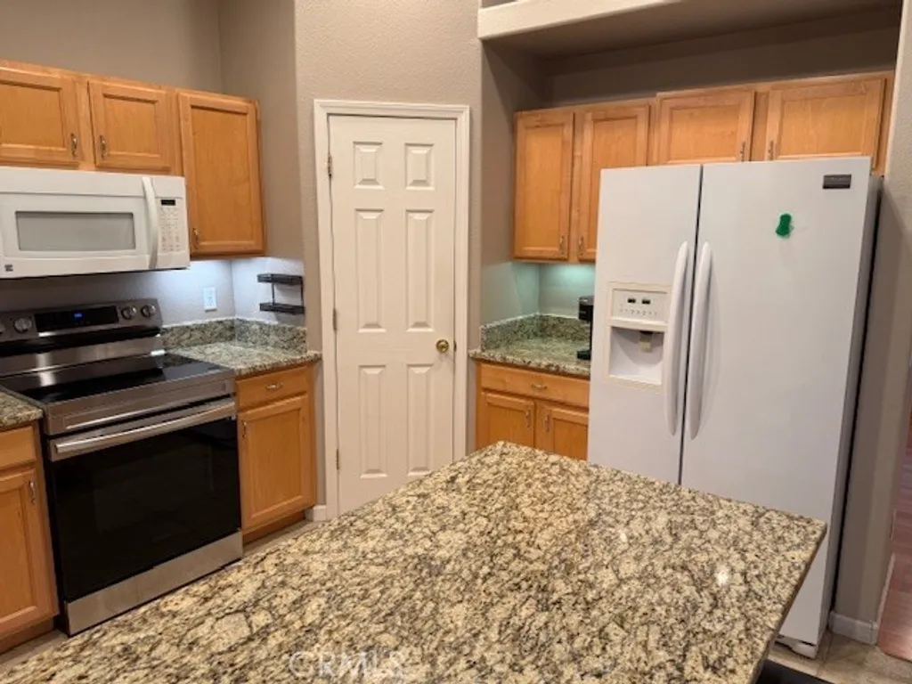 Additional image 14 of 18992 Redbud Rd, Hidden Valley Lake, CA 95467