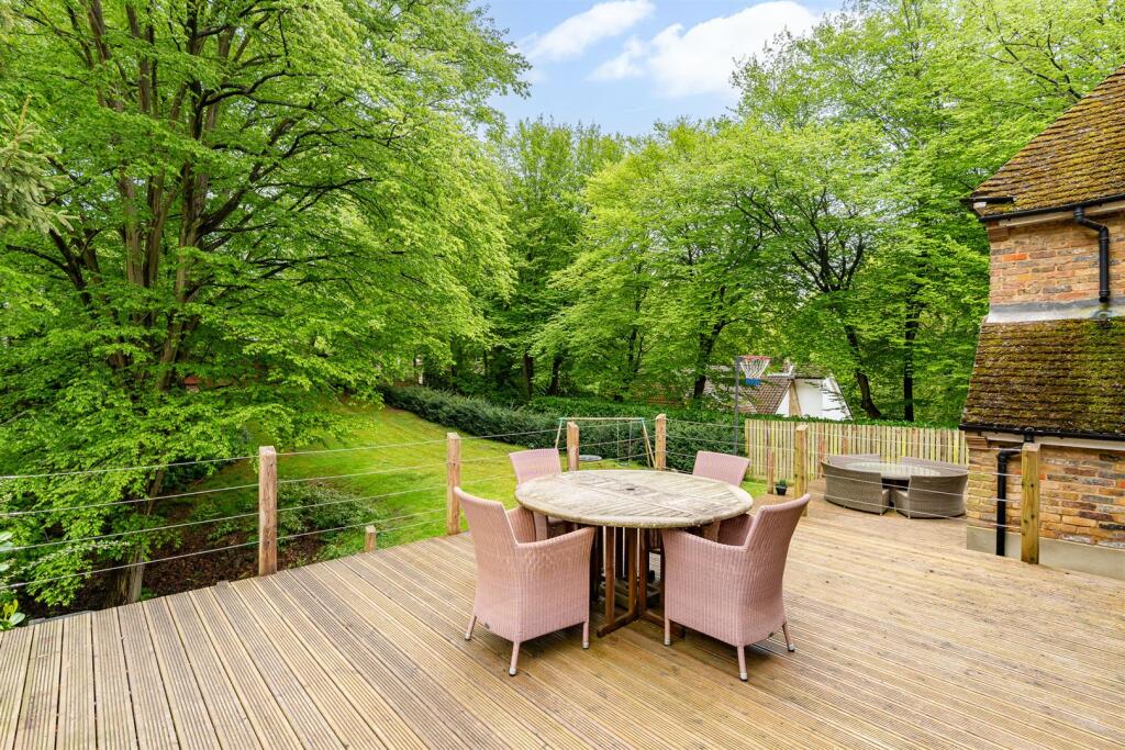 Additional image 20 of Bishops Road, Tewin, Welwyn