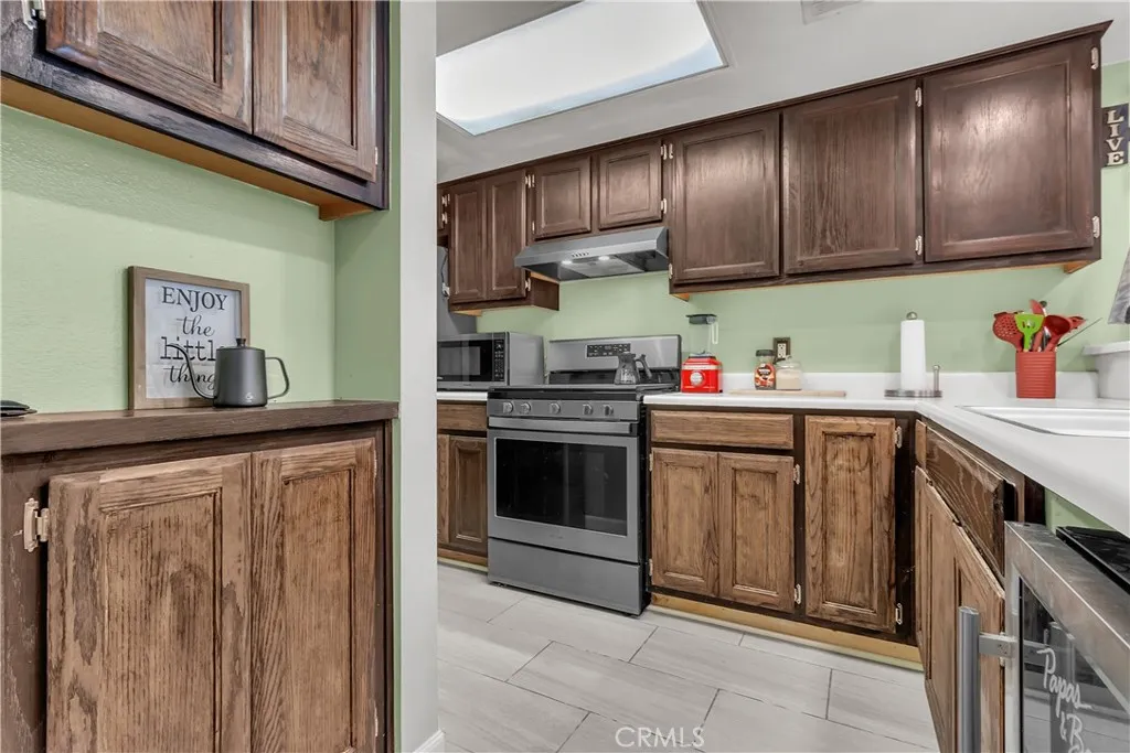 Additional image 40 of 820 W Compton Blvd Unit 20, Compton, CA 90220