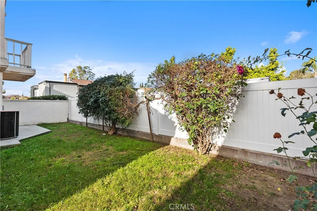 Additional image 41 of 286 Carefree Ln, Costa Mesa, CA 92627