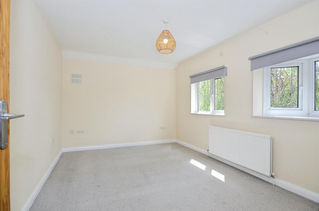 Additional image 8 of Fulmore Close, Harpenden