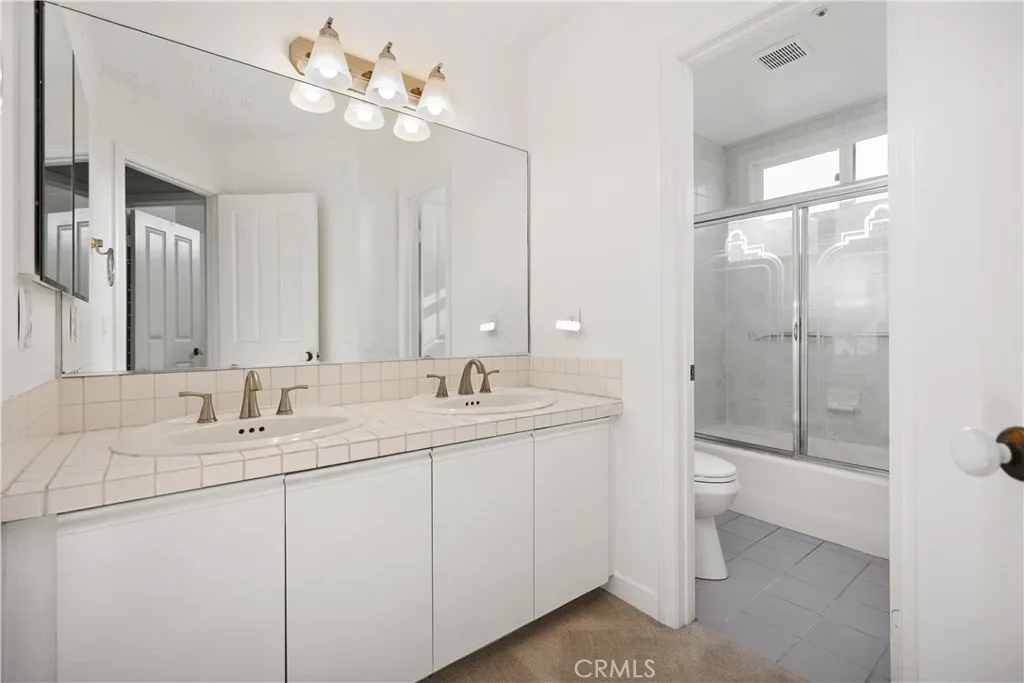 Additional image 43 of 286 Carefree Ln, Costa Mesa, CA 92627