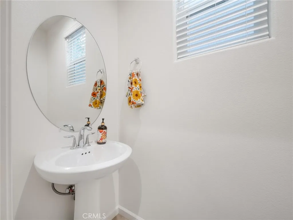 Additional image 23 of 6280 E Valley Edge Drive, Fresno, CA 93727