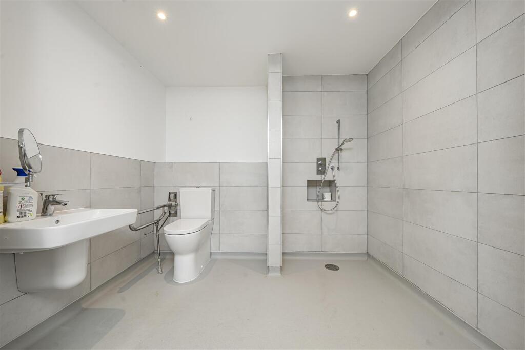 Additional image 10 of Hornbeams, Bricket Wood, St. Albans