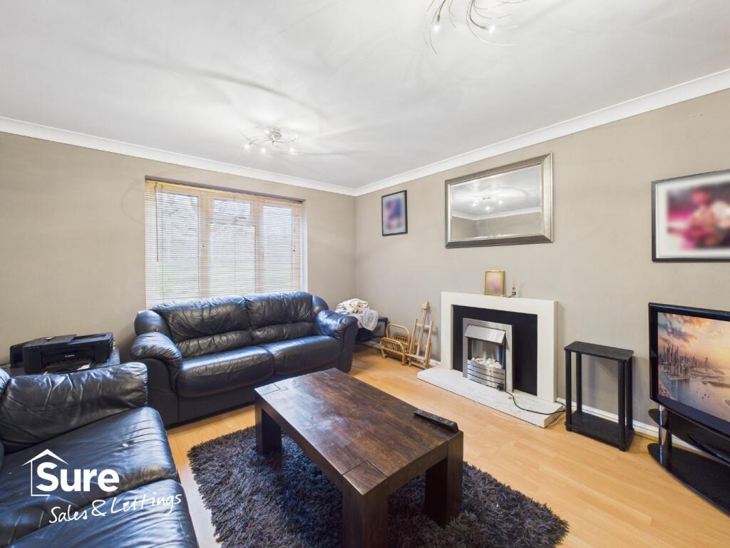 Additional image 2 of Ronald Court, Oakwood Road, Bricket Wood, St. Albans, Hertfordshire, AL2 3ET