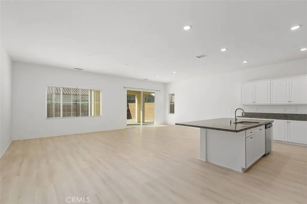 Additional image 4 of 3146 S. Hampton way, Ontario, CA 91761