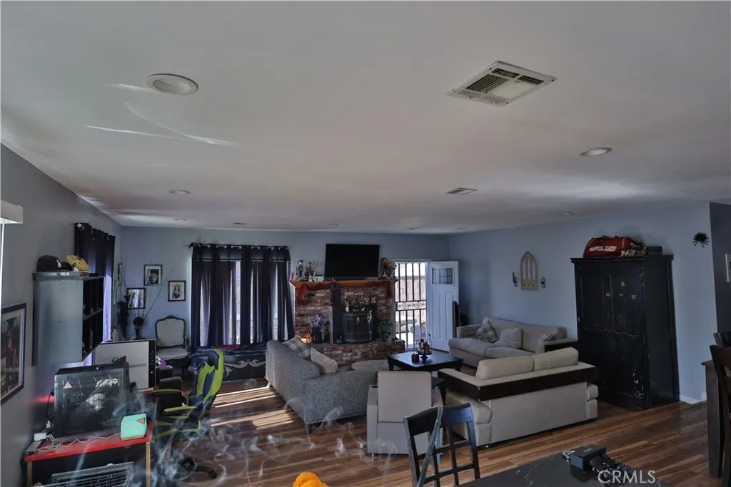 Additional image 6 of 830 W Avenue J4, Lancaster, CA 93534