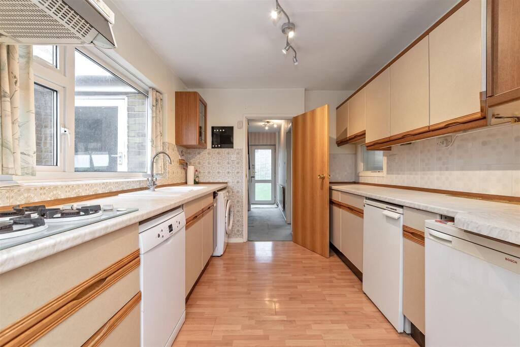 Additional image 32 of Tudor Road, Wheathampstead, St. Albans