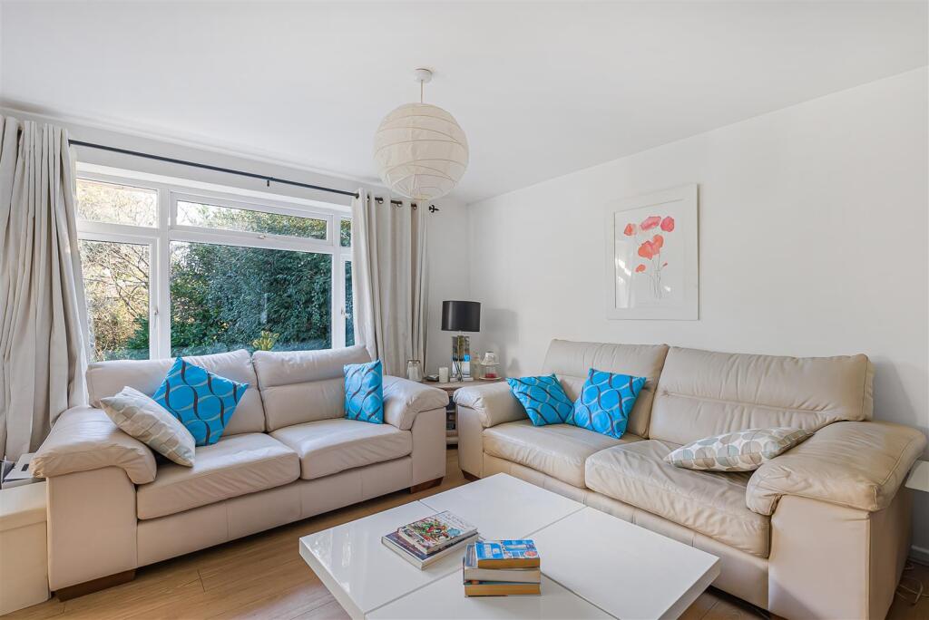 Additional image 11 of Warren Way, Welwyn