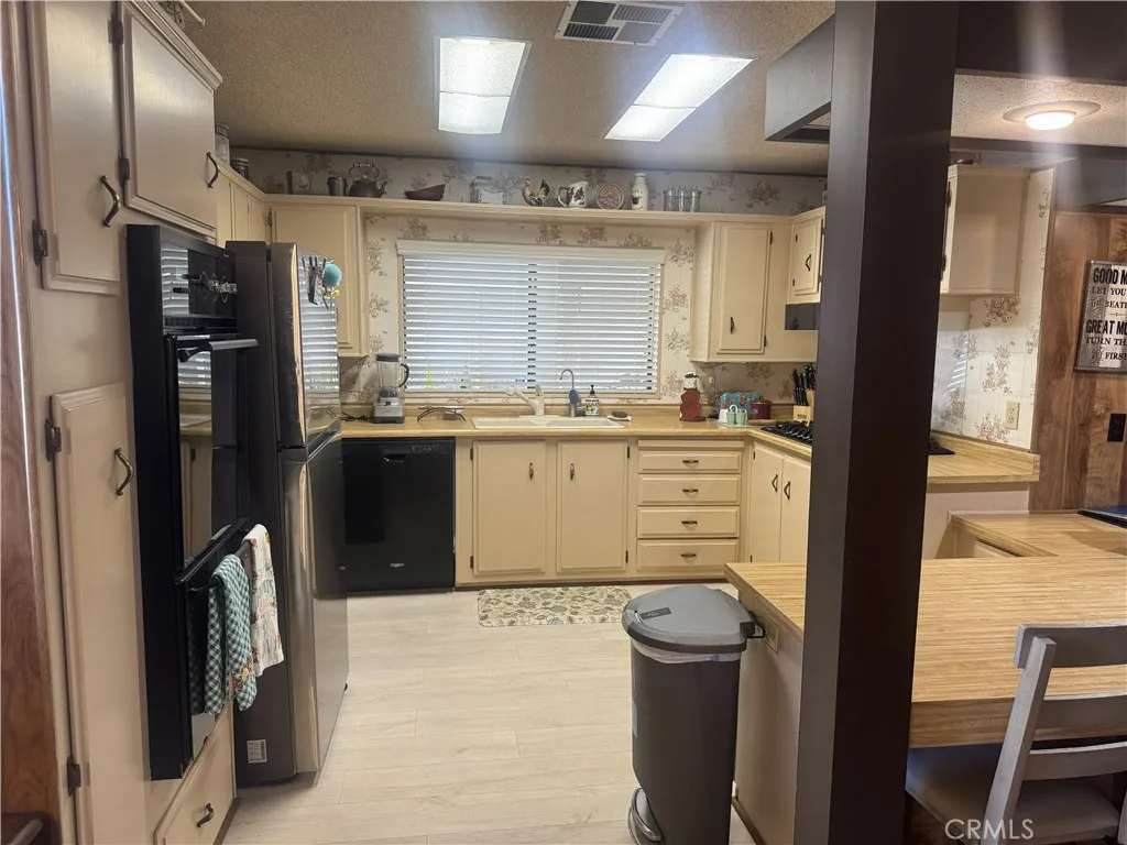 Additional image 45 of 4133 W Wilson St Unit 169, Banning, CA 92220