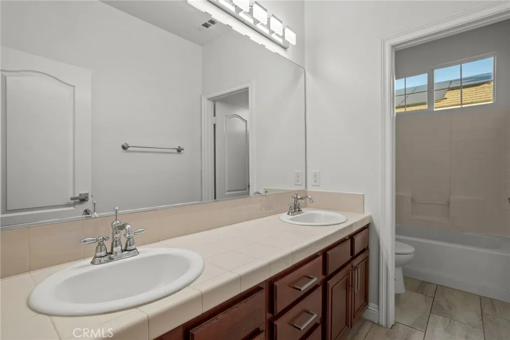 Additional image 28 of 12 Via De La Valle, Lake Elsinore, CA 92532