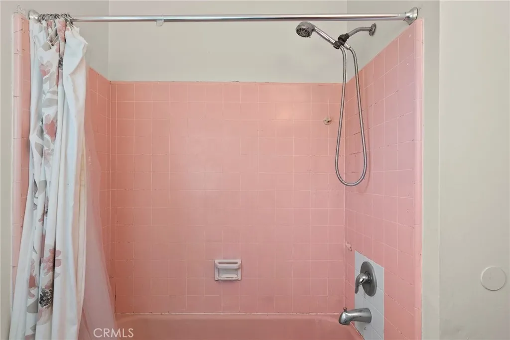 Additional image 73 of 17806 Erwin St, Encino, CA 91316