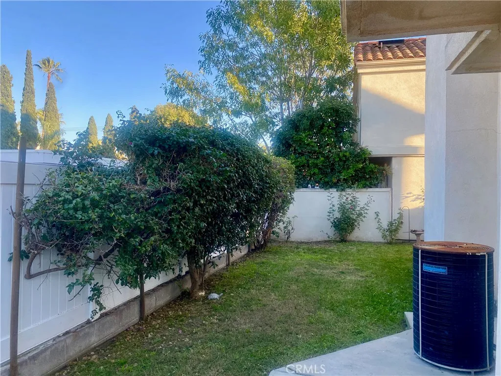 Additional image 51 of 286 Carefree Ln, Costa Mesa, CA 92627
