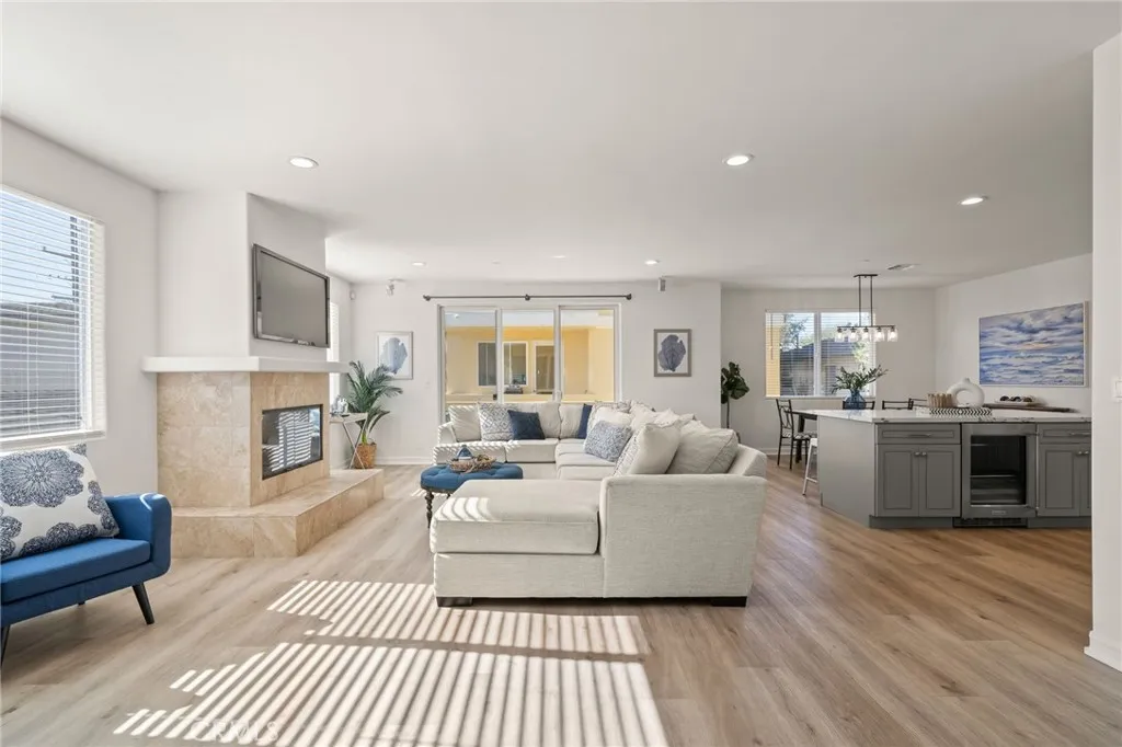 Additional image 8 of 204 N Prospect Ave Unit B, Redondo Beach, CA 90277