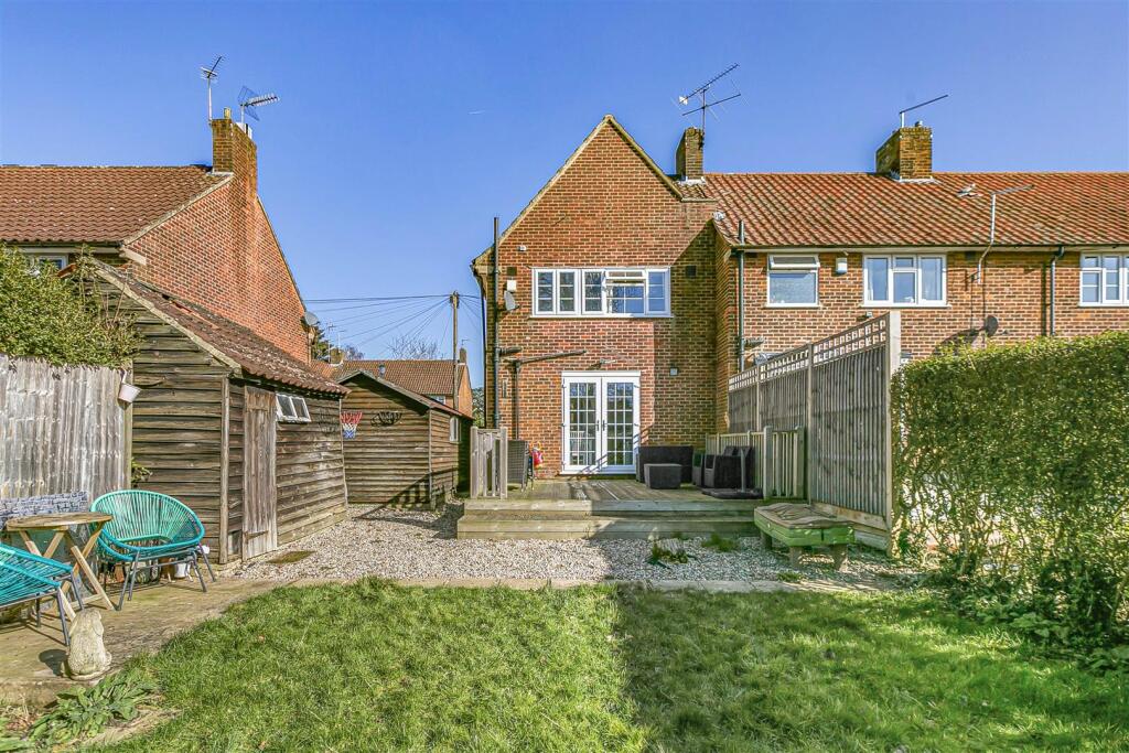 Additional image 11 of Newfields, Welwyn Garden City