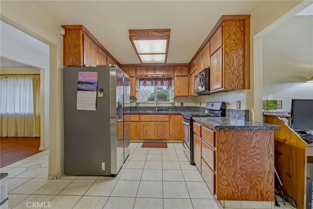 Additional image 75 of 3447 La Jolla, Merced, CA 95348