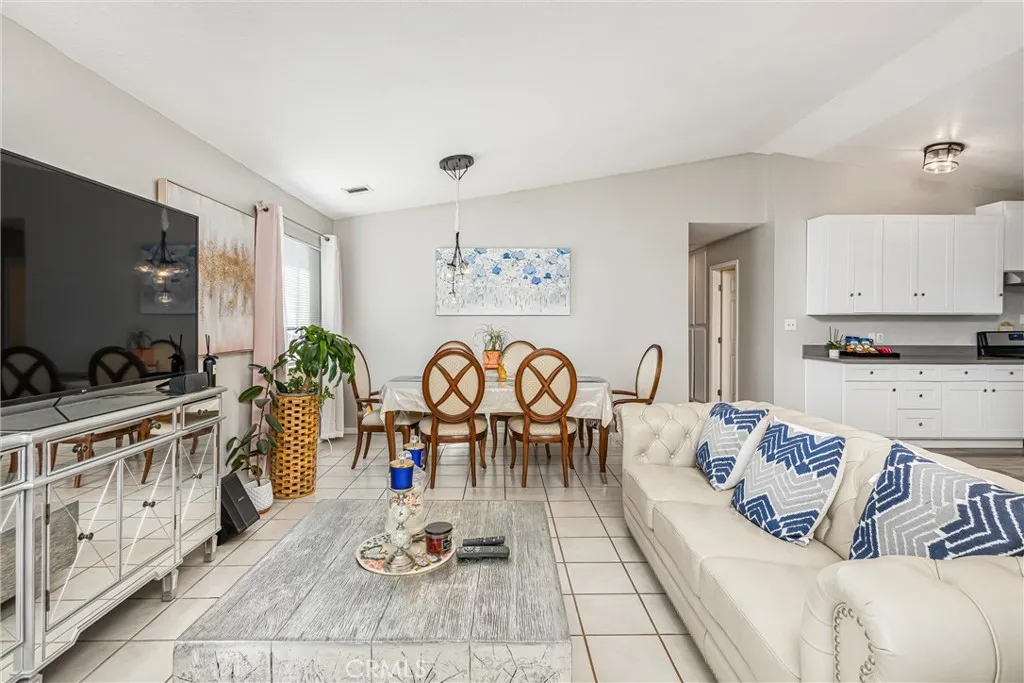 Additional image 8 of 16422 Tolowa Rd, Apple Valley, CA 92307