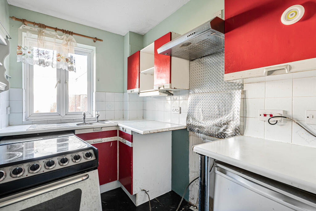 Additional image 5 of Walsingham Close, Hatfield, AL10