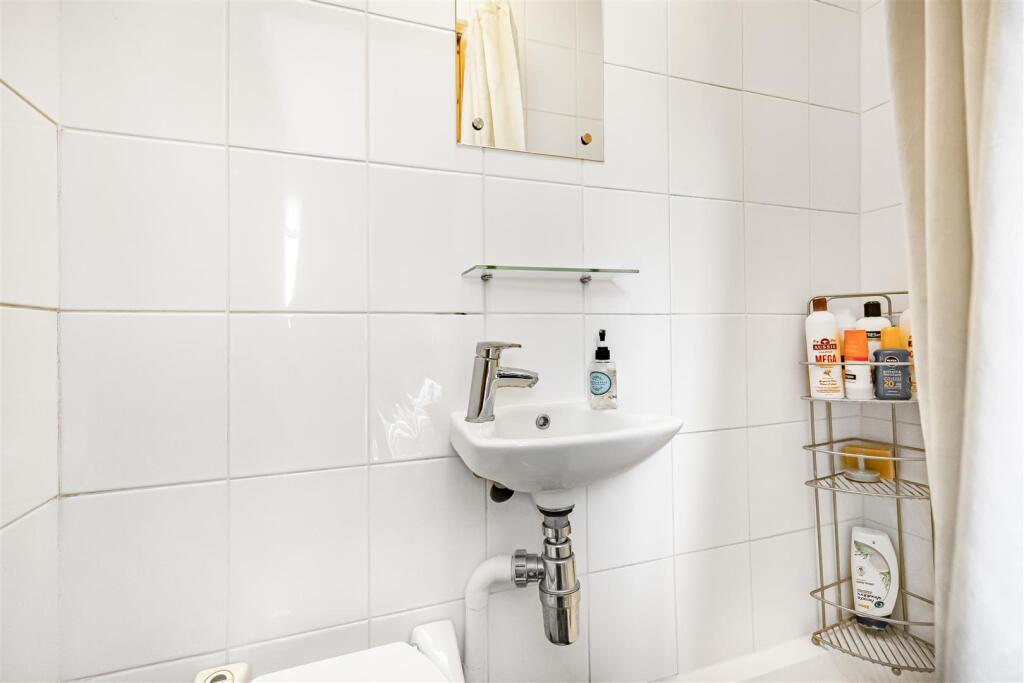 Additional image 17 of Dicket Mead, Welwyn