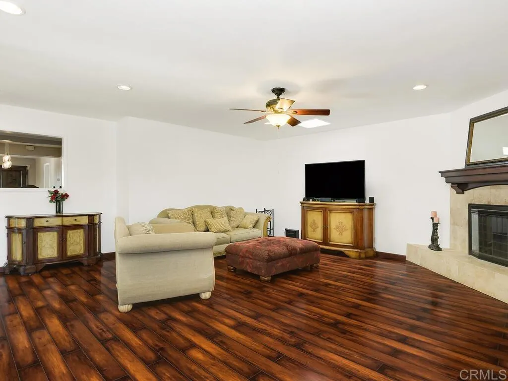 Additional image 21 of 511 Hilltop Dr, Chula Vista, CA 91910