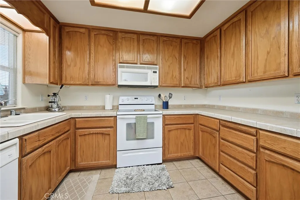 Additional image 41 of 18841 Spyglass Rd, Hidden Valley Lake, CA 95467