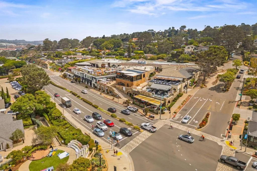 Additional image 94 of 1552 Camino Del Mar Unit 401, Del Mar, CA 92014